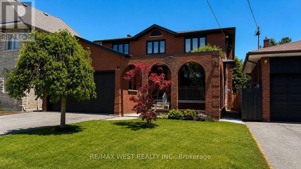 65 Foch Avenue, Toronto (alderwood)