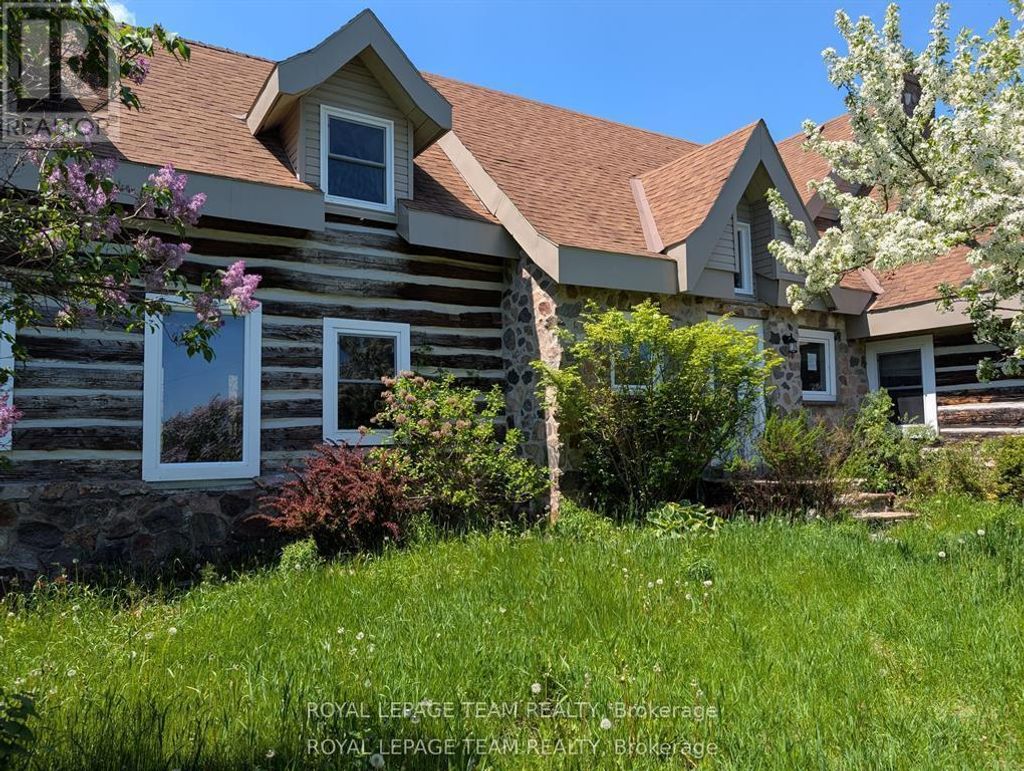 9741 Canoe Lake Road, Frontenac (frontenac South)