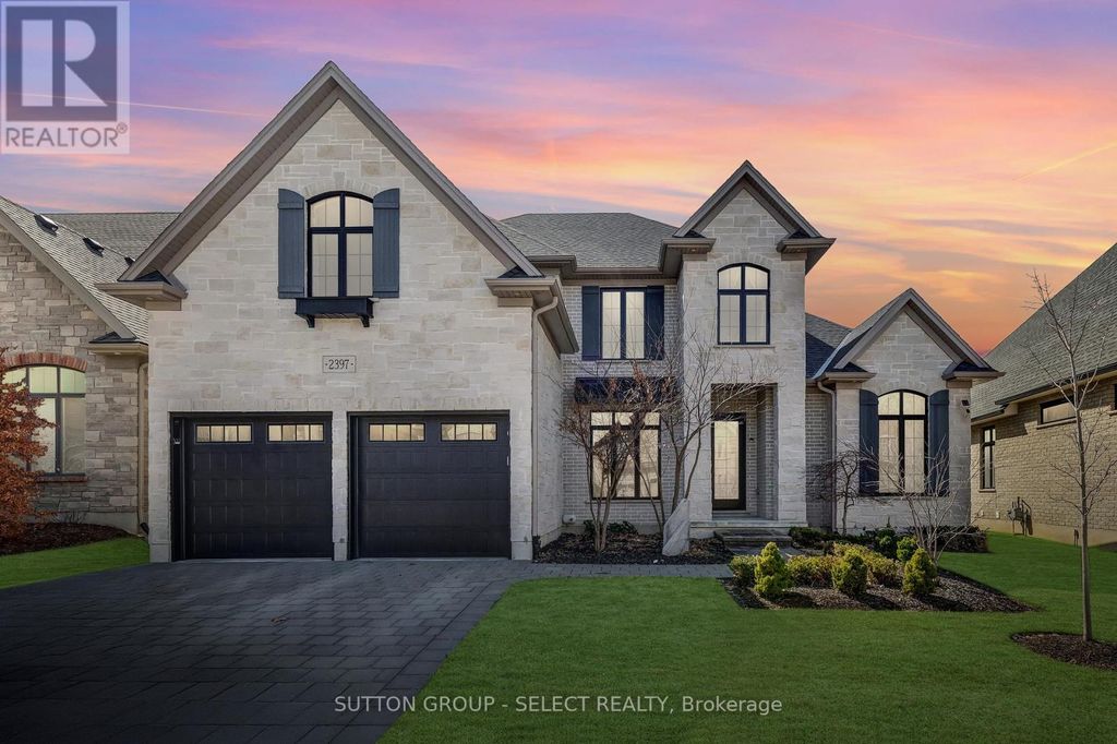 2397 Meadowlands Way, London North (north R)