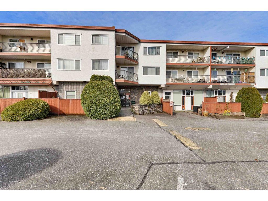205 3043 270 Street, Langley