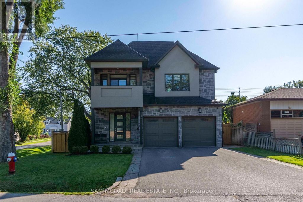 1196 Strathy Avenue, Mississauga (lakeview)
