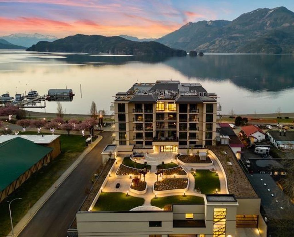 201 120 Esplanade Avenue|harrison Hot Springs, Harrison Hot Springs