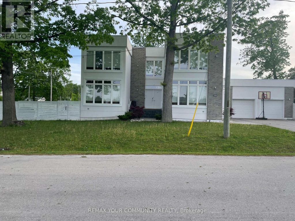 338 Woodale Avenue, Oakville (wo West)