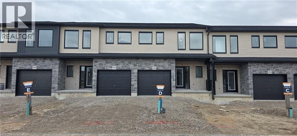 1928 Dunkirk Avenue, Woodstock