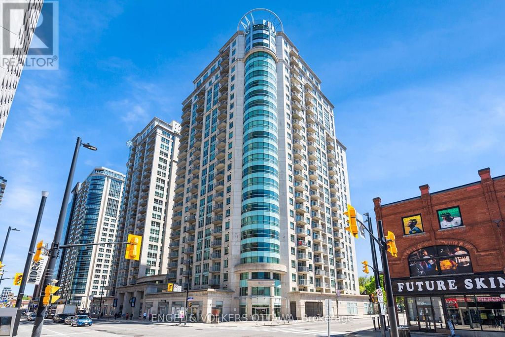 202 - 200 Rideau Street, Ottawa