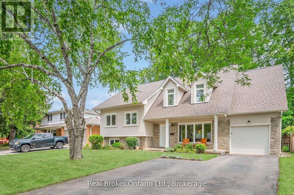 285 Surrey Drive, Oakville (br Bronte)