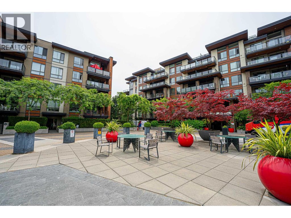105 733 W 3rd Street, North Vancouver