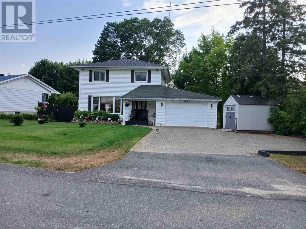 45 Poplar Rd, Elliot Lake
