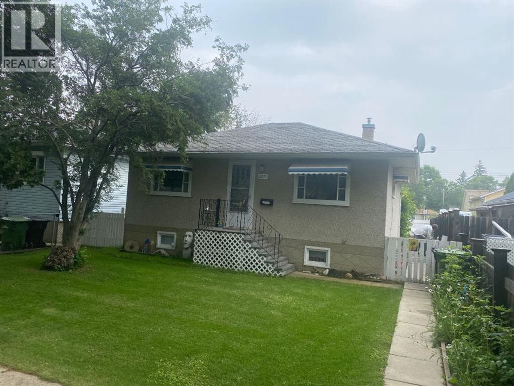 5211 49 Street, Camrose