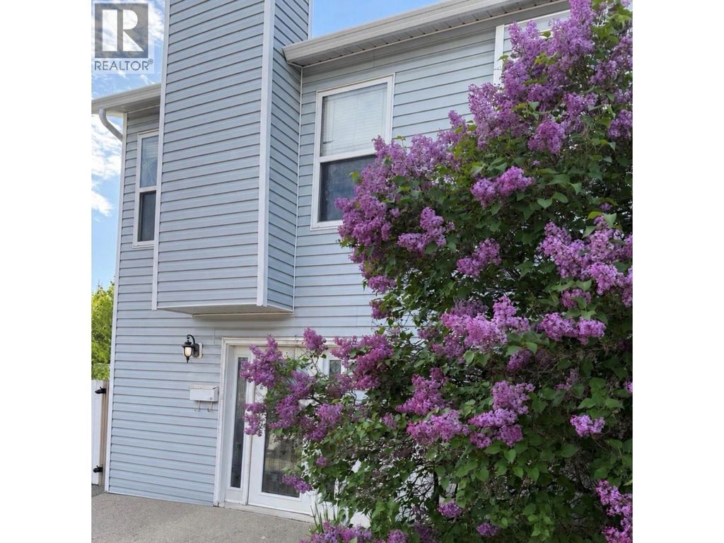 201 Hollyburn Drive, Kamloops