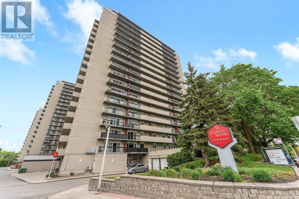 404 - 158 A Mcarthur Avenue, Ottawa
