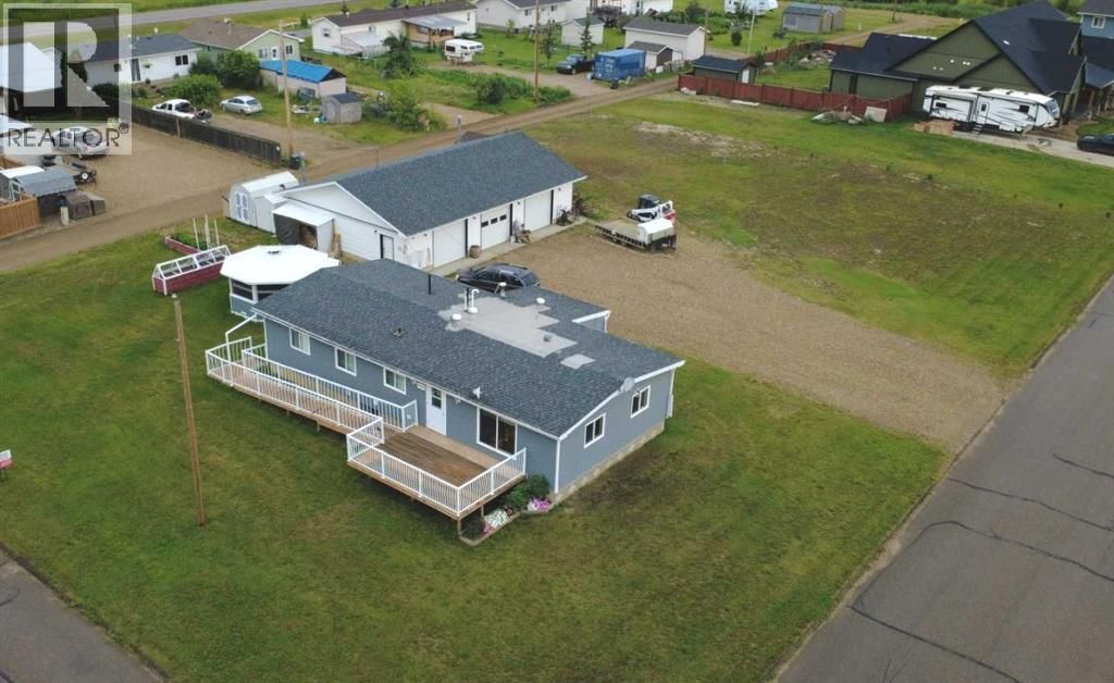 908 6 Avenue, Hines Creek