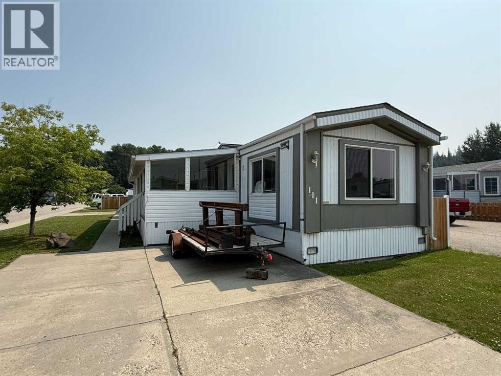 101 Litke Cove, Hinton