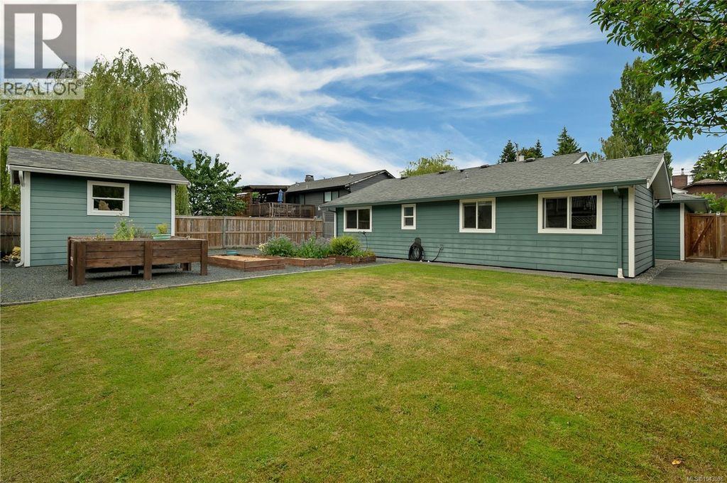 428 Raza Pl, Campbell River