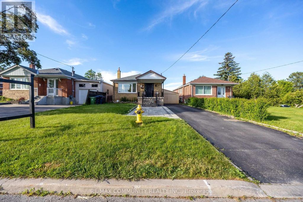 45 Barrymore Road, Toronto (bendale)