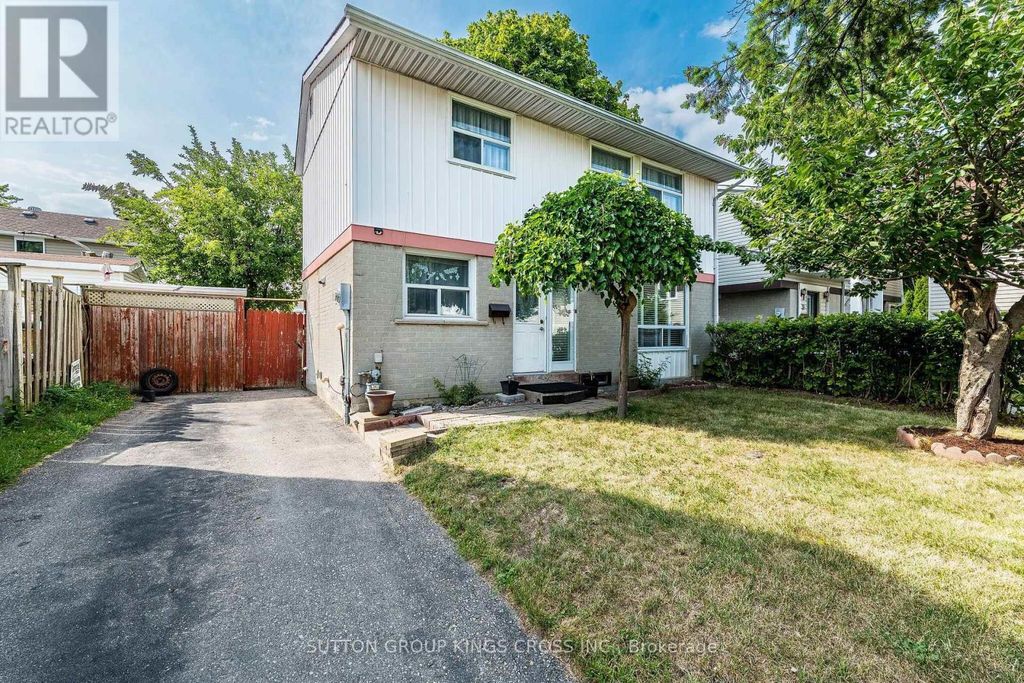 2 Hemlark Court, Brampton (central Park)