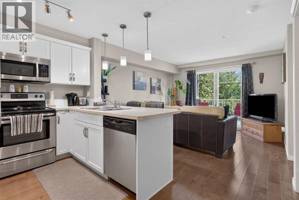 204, 406 Cranberry Park Se, Calgary