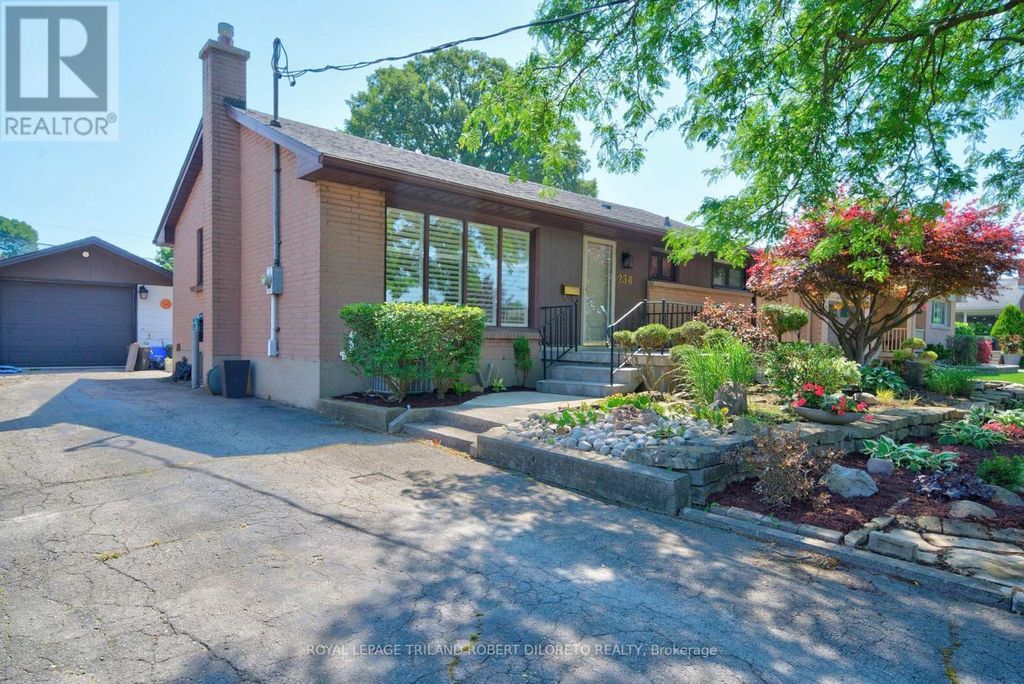 238 Starlight Avenue, London East (east H)