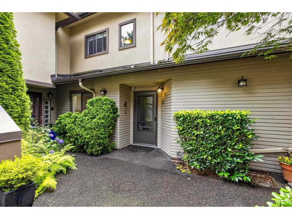 102 12741 16 Avenue, White Rock