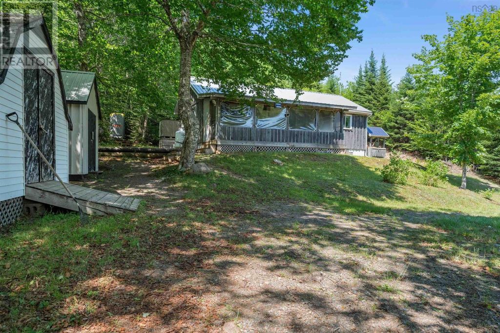 790 Old Debert Road, Byers Lake