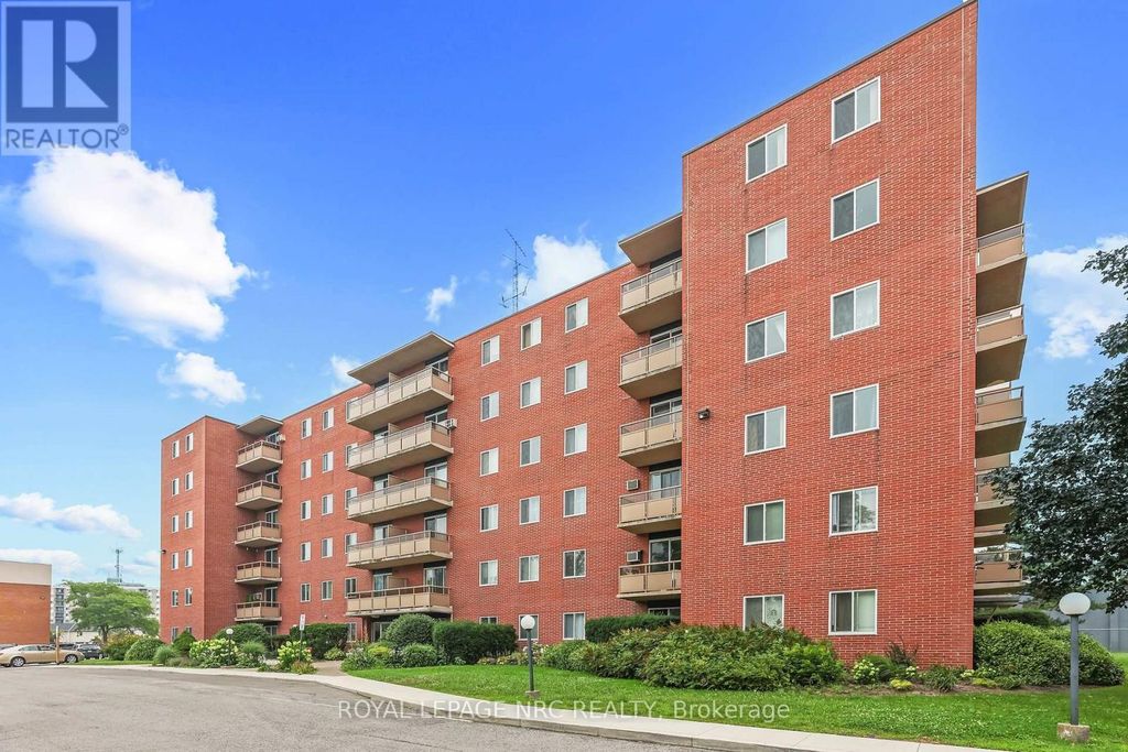 208 - 264 Grantham Avenue N, St. Catharines (carlton/bunting)