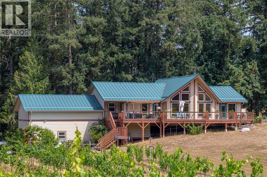 7035 Tom Windsor Rd, Duncan