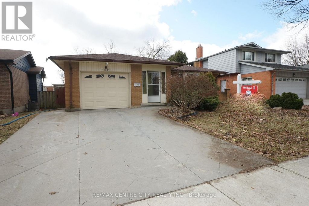 136 Concord Crescent, London North (north I)