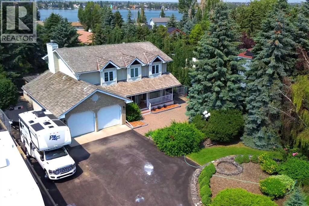 777 East Lakeview Road, Chestermere