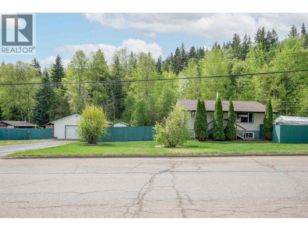 2761 Petersen Road, Prince George