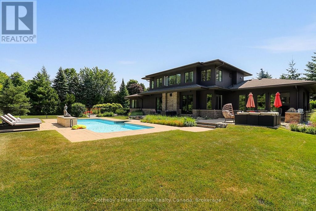 4 Holly Court, Collingwood