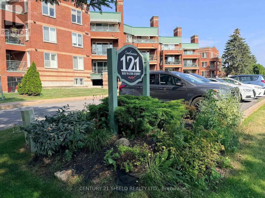 405 - 121 Water Street W, Cornwall