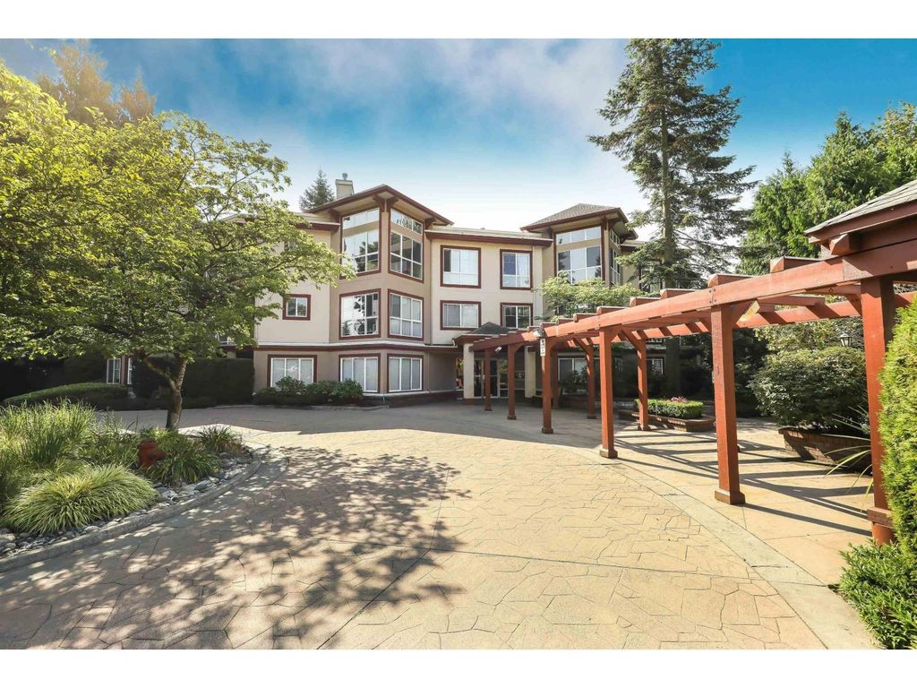 302 15342 20th Avenue, Surrey