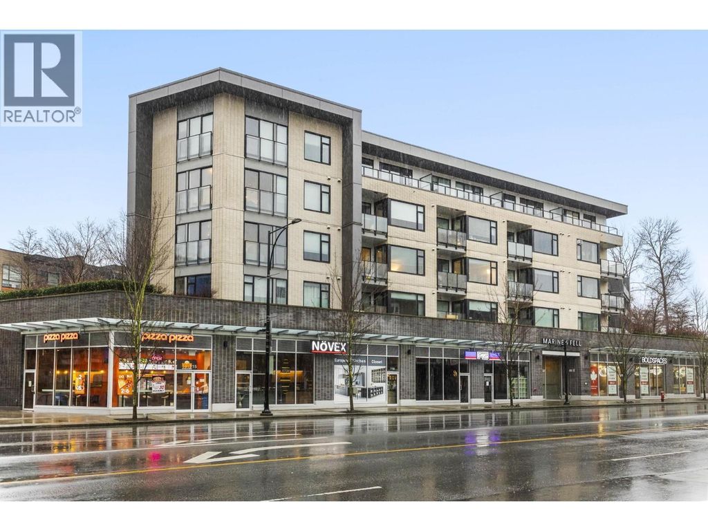 201 725 Marine Drive, North Vancouver