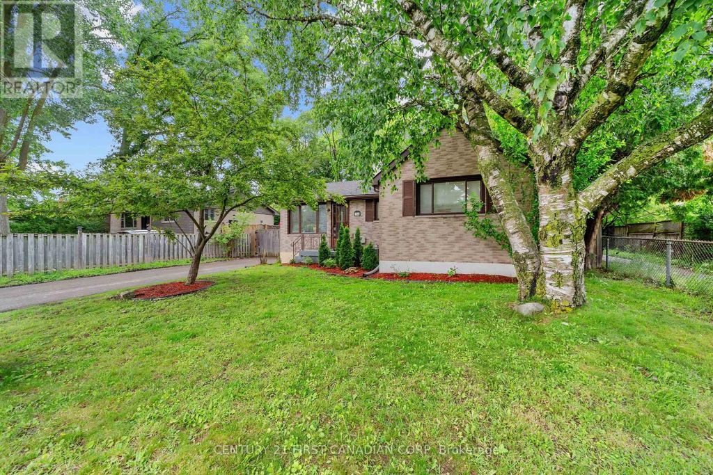 54 Manitoulin Drive, London East (east O)