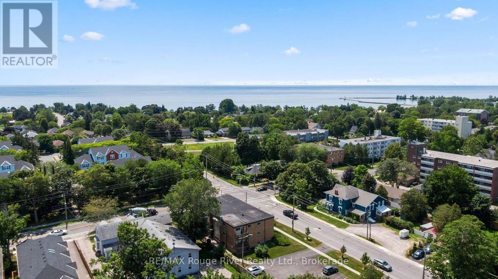 11 - 242 Darcy Street, Cobourg
