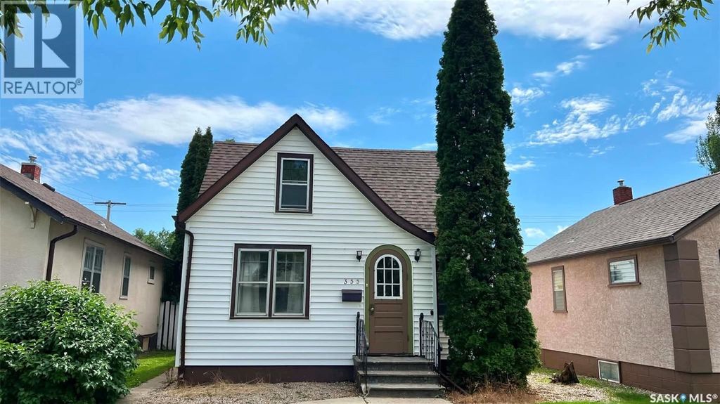 355 10th Street E, Prince Albert