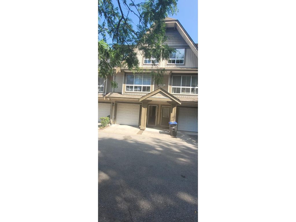 16 12738 66 Avenue, Surrey