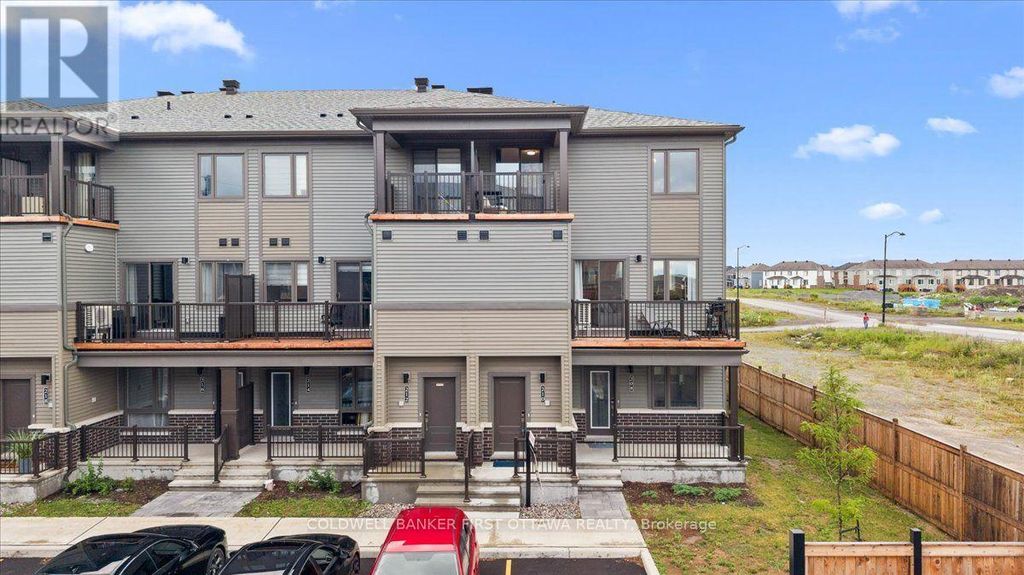 210 Parnian Private, Ottawa