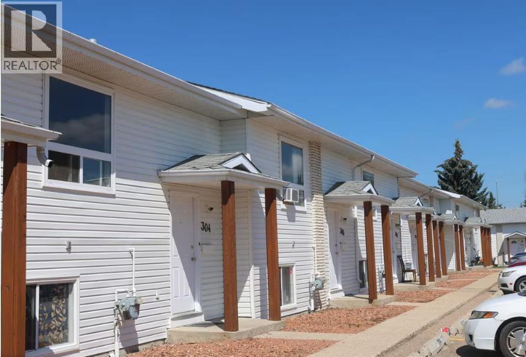 32 Holmes Street, Red Deer