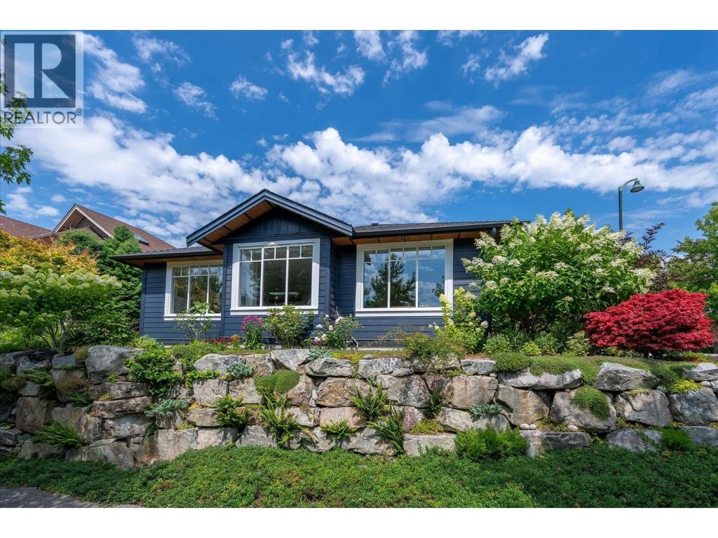 2985 Strangway Place, Squamish