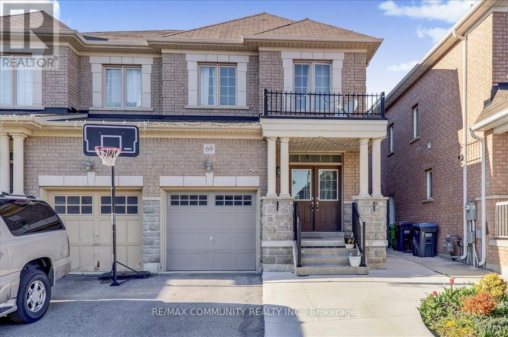 69 Clearfield Drive, Brampton (bram East)