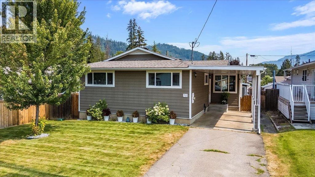 70 Walnut Avenue, Fruitvale