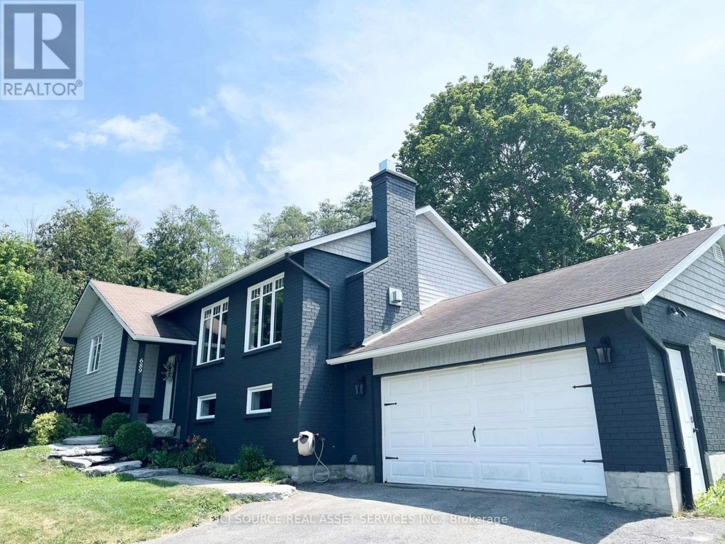 689 Ravenshoe Road, Uxbridge