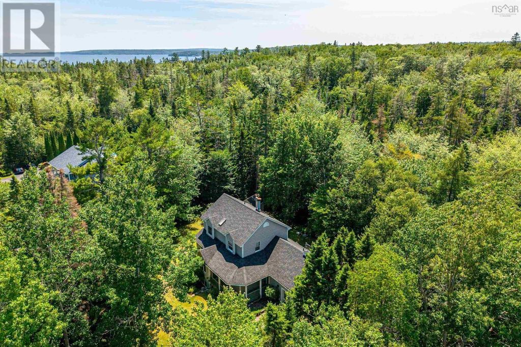 63 Schwartz Road, Hubbards
