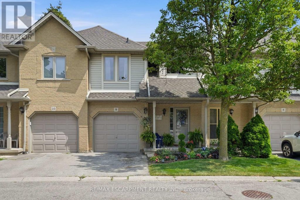 9 - 819 Upper Paradise Road, Hamilton (gilkson)