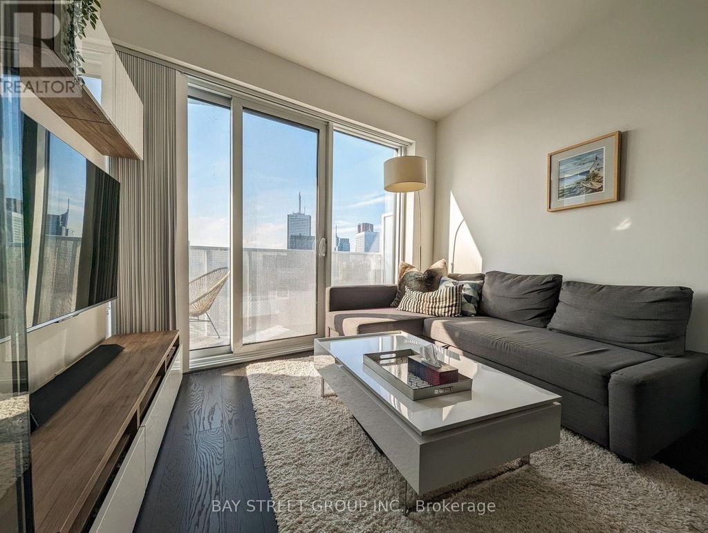 6103 - 100 Harbour Street, Toronto (waterfront Communities)