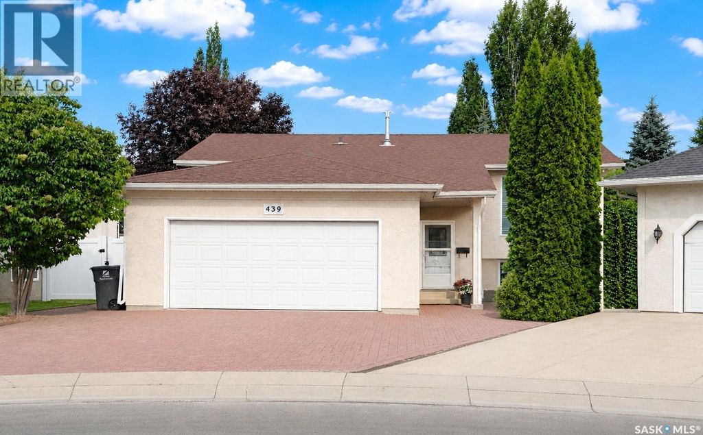 439 Fairbrother Court, Saskatoon