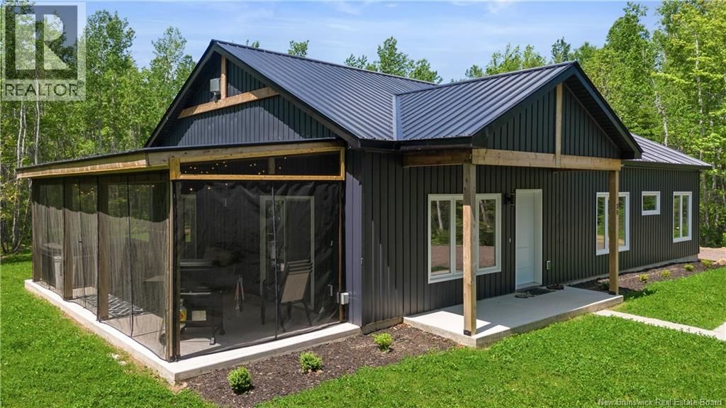 30 Baron Road, Grand-Barachois