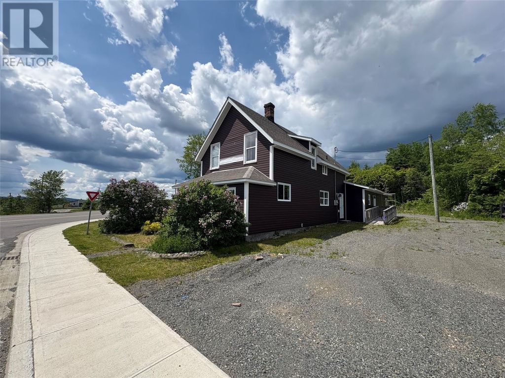 9 Mill Road, Grand Falls Windsor