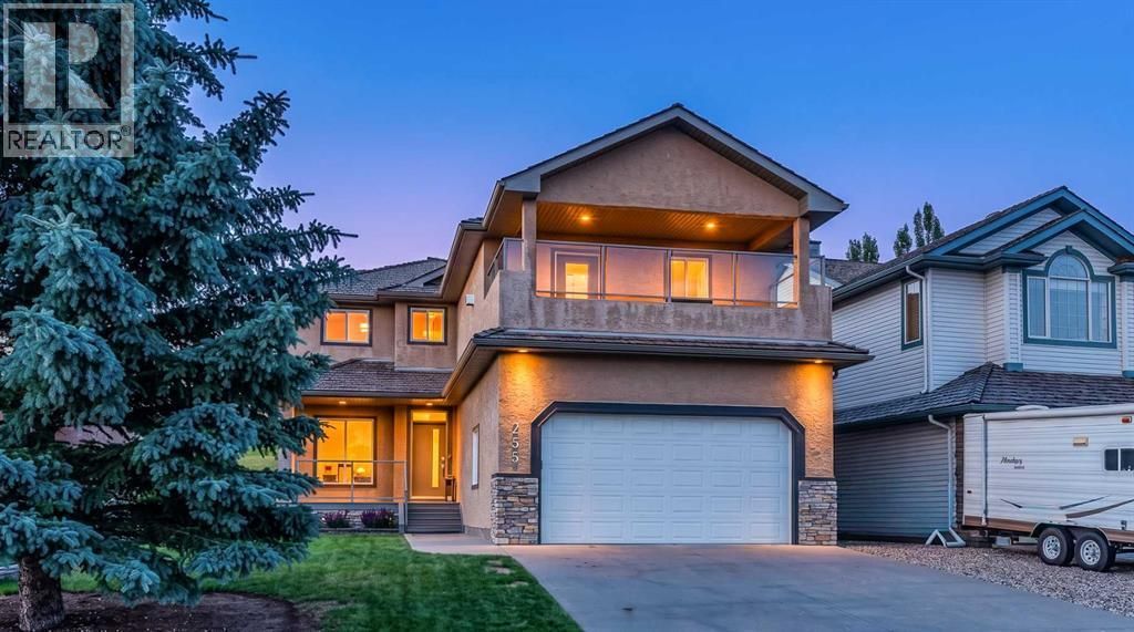 255 Gleneagles View, Cochrane